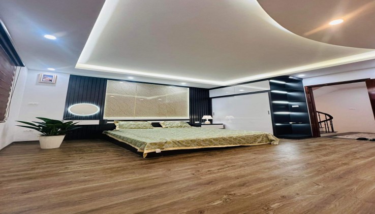 Cho thuê nhà mặt phố Liễu Giai - Ba Đình - 190m - 3 tầng - 180 triệu - KD bất chấp mọi loại hình